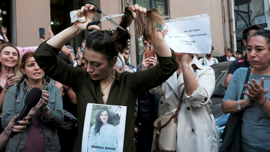 La furia de las mujeres en Irán y otras partes del mundo por la muerte de  Mahsa Amini - Mudo Social - Noticias del Perú